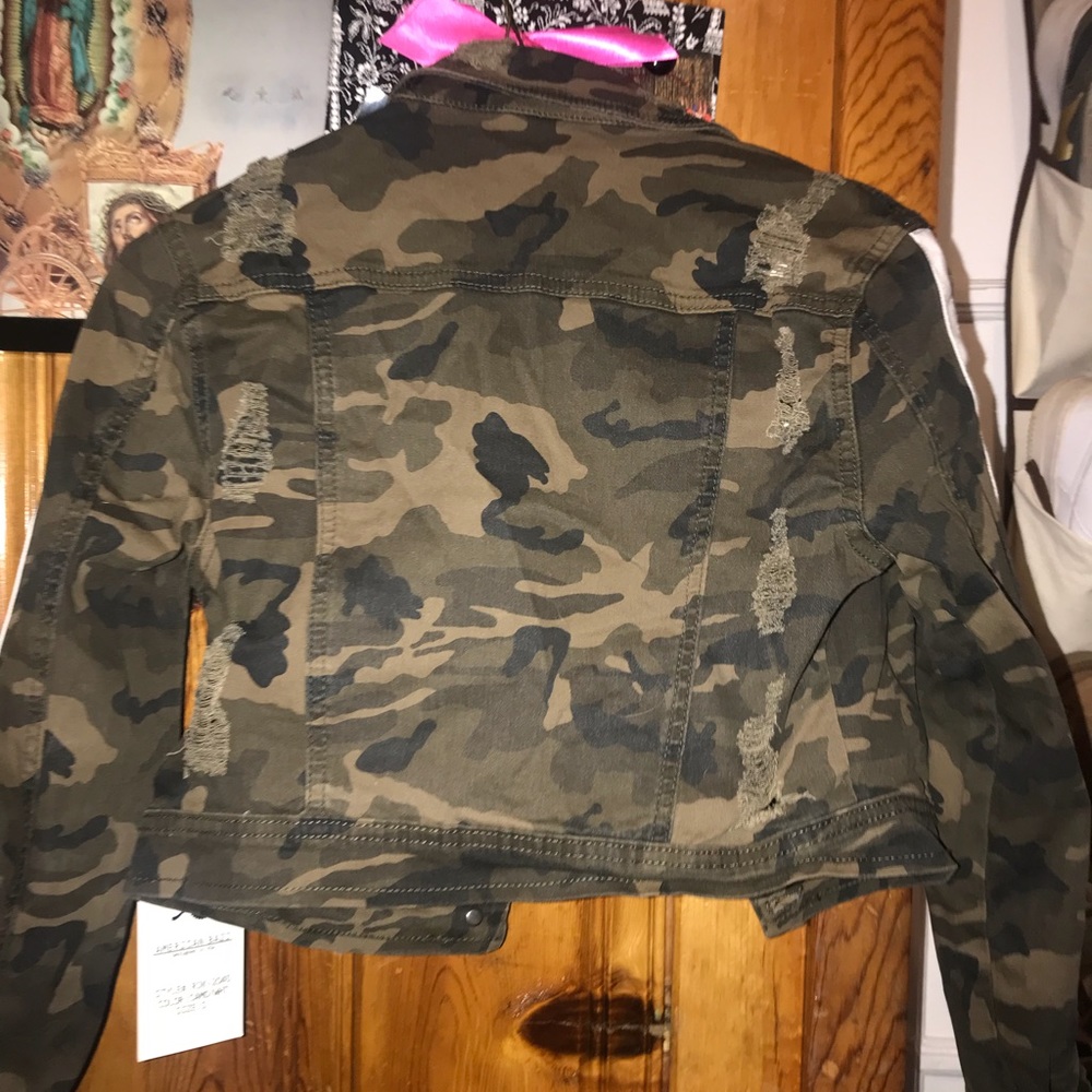 Cropped Distressed Camo Denim Jacket